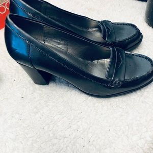 Bandolino leather shoes